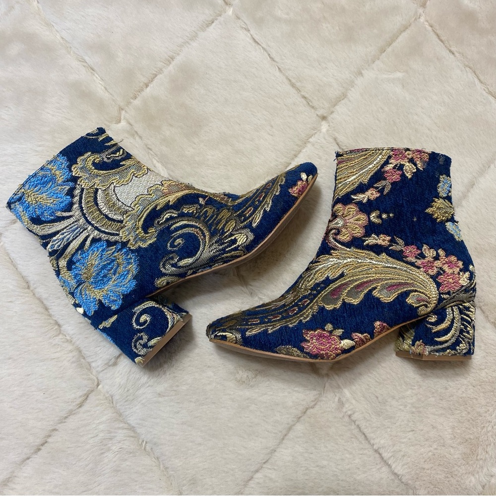 Embroidered floral booties
